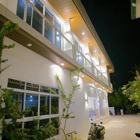 Arora View Hotel Maafushi Bagian luar foto