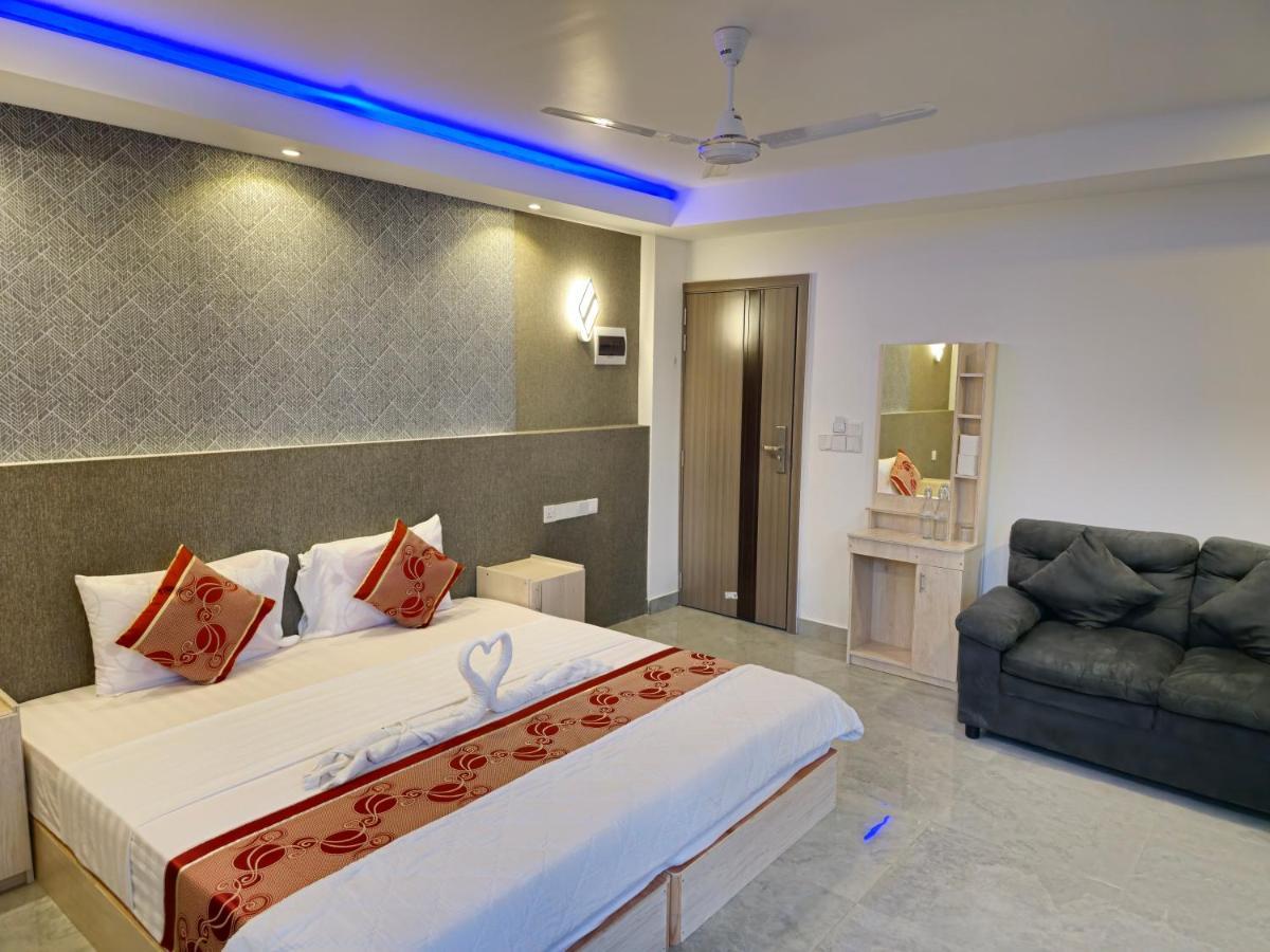 Arora View Hotel Maafushi Bagian luar foto