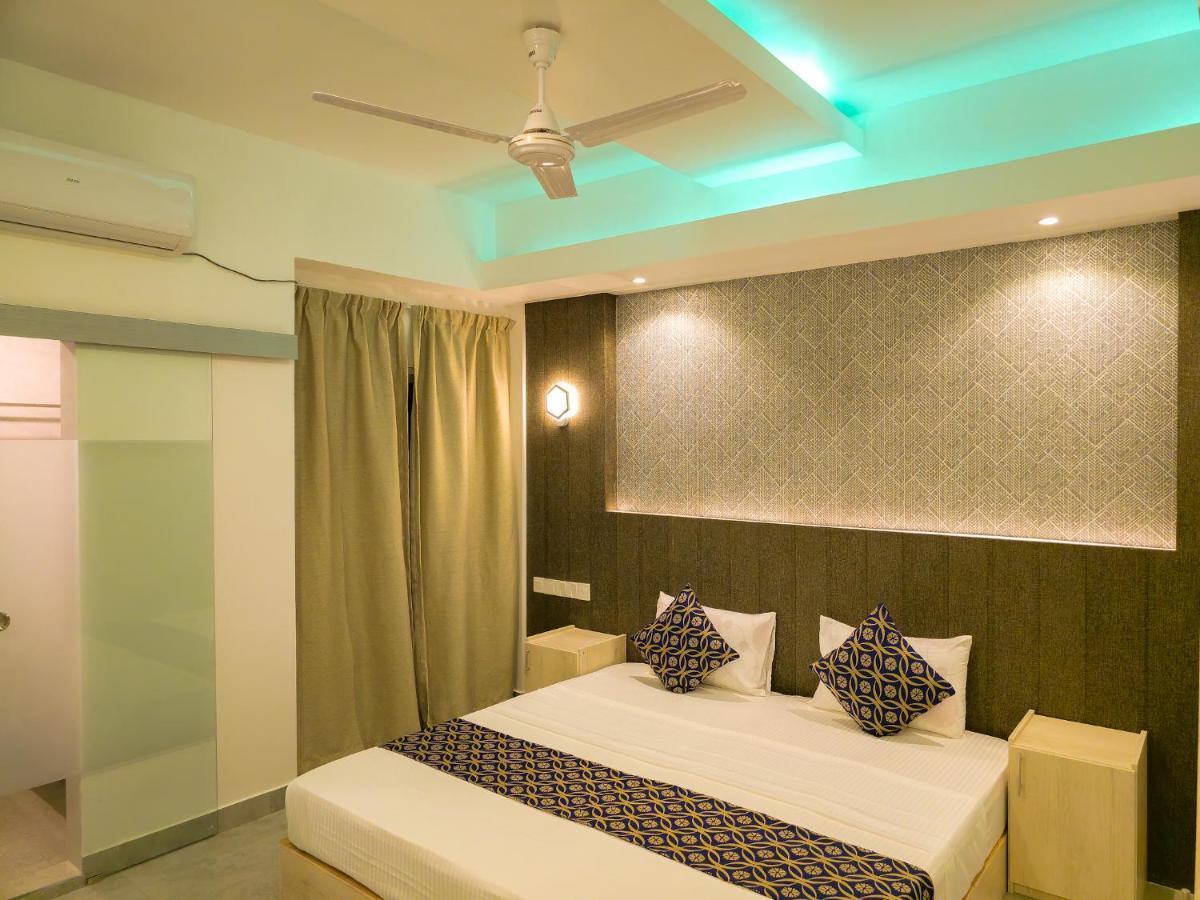 Arora View Hotel Maafushi Bagian luar foto